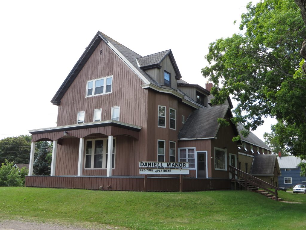 Susan Daniell House — Copper Country Architects