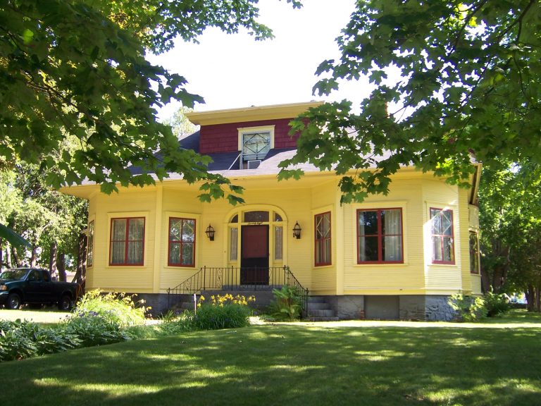 Lathrop House — Copper Country Architects